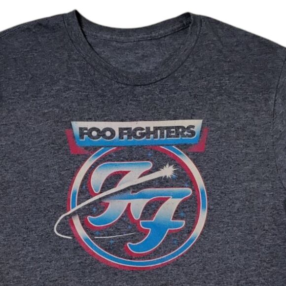 Foo Fighters Concert Tshirt Short Sleeve Logo Gray size Small - Picture 9 of 10